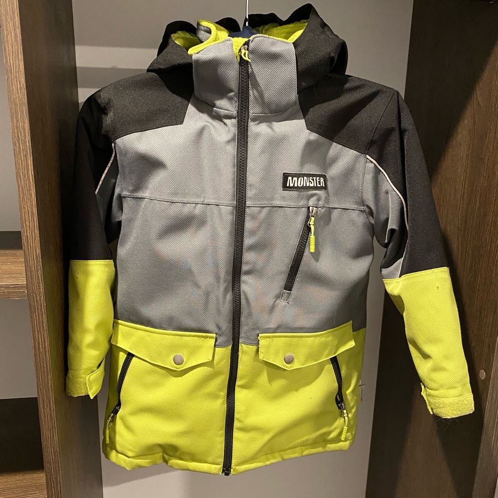 Snow coat/ snow pant and snow boots size 1